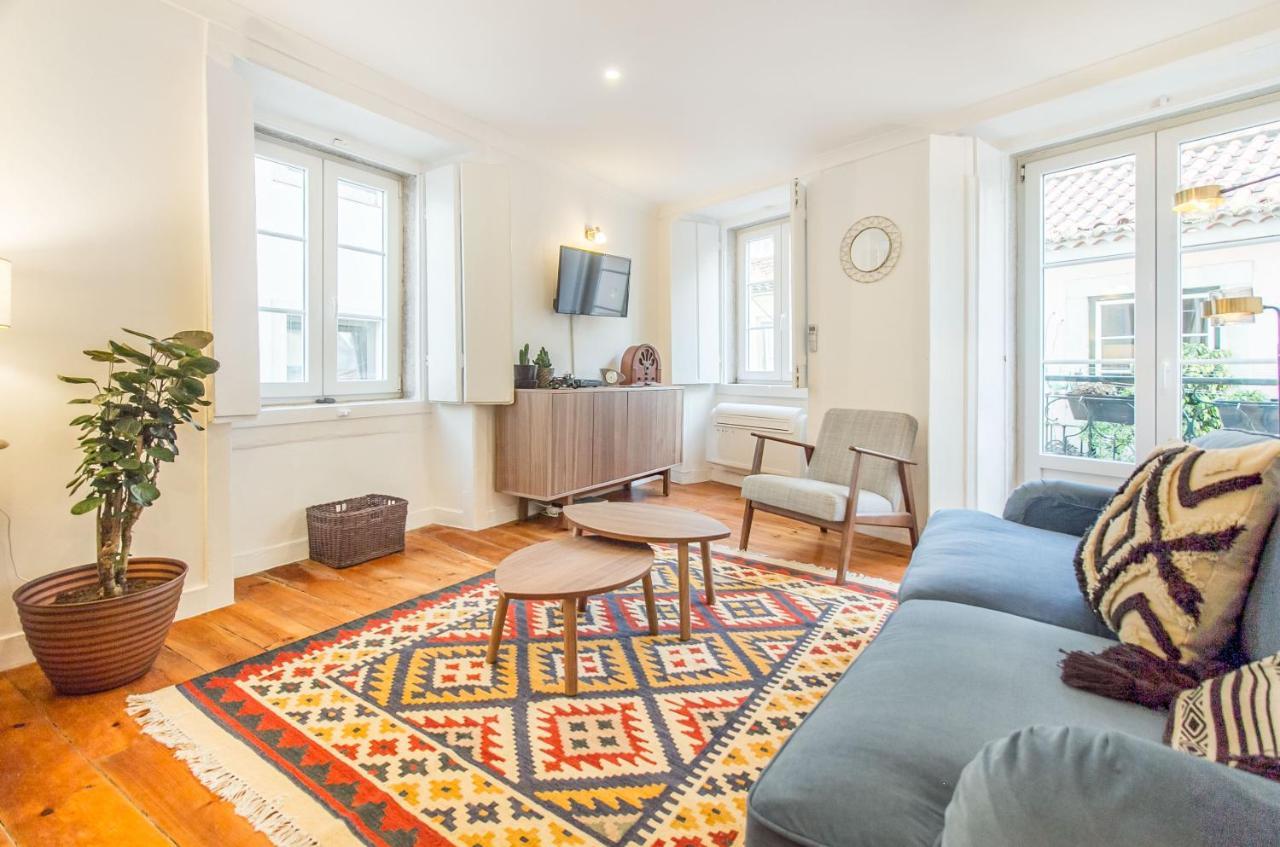 Unique And Stylish Flat In Historic * Lissabon
