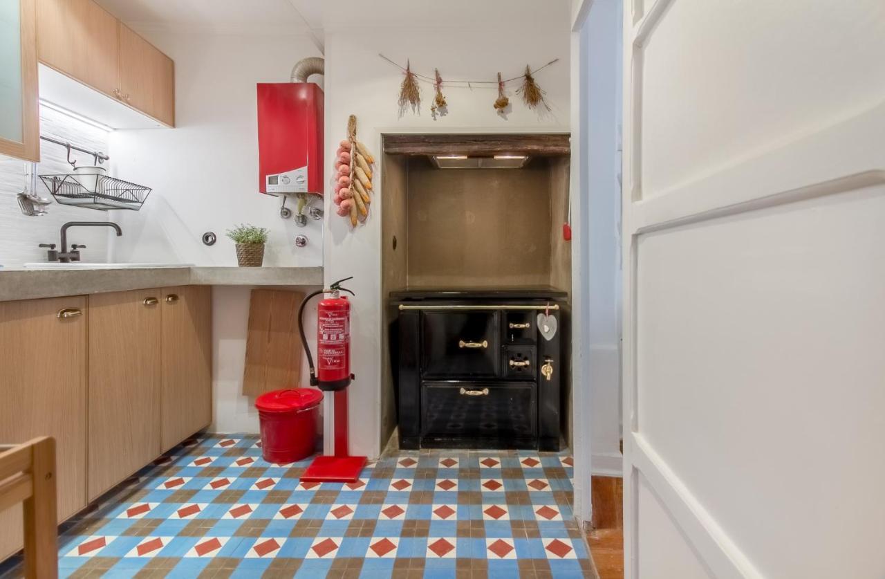 Apartment Unique And Stylish Flat In Historic Lissabon